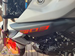 YAMAHA MT 03 - Foto 10
