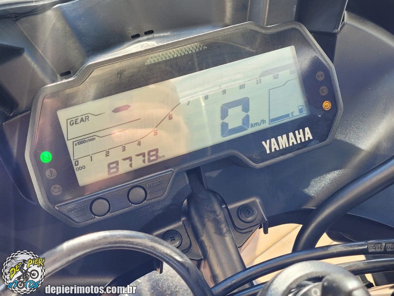 YAMAHA R15 ABS - Foto 6